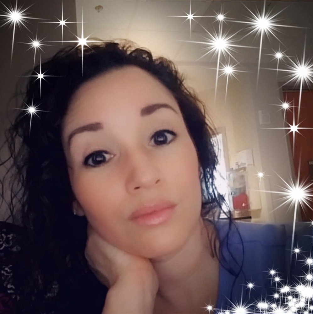 Meet your Posher, Carolina